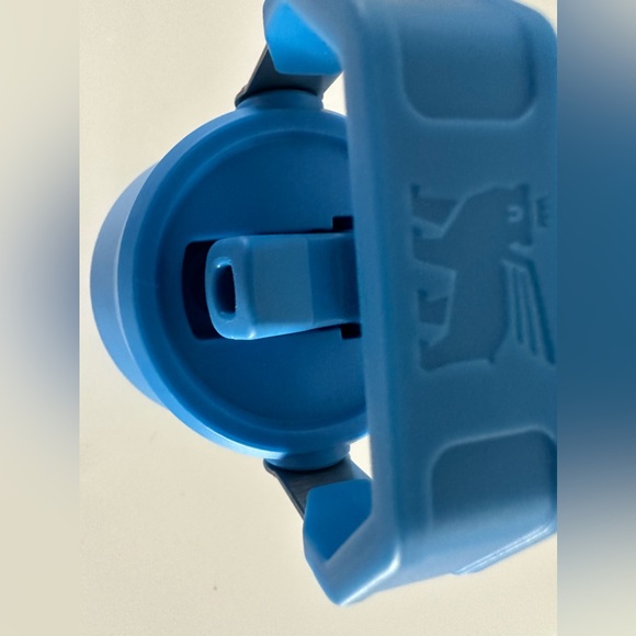 Iceflew Bottle Stanley 36OZ (1.1 L) Azure with flip straw! Leak resistant-NWT - Picture 10 of 12